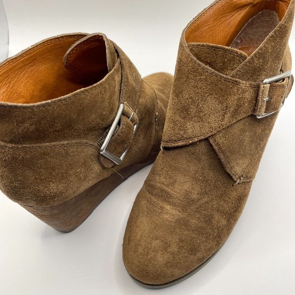 LUCKY Brand Size 6 Ankle Buckle Boots Brown Suede - Picture 3 of 7